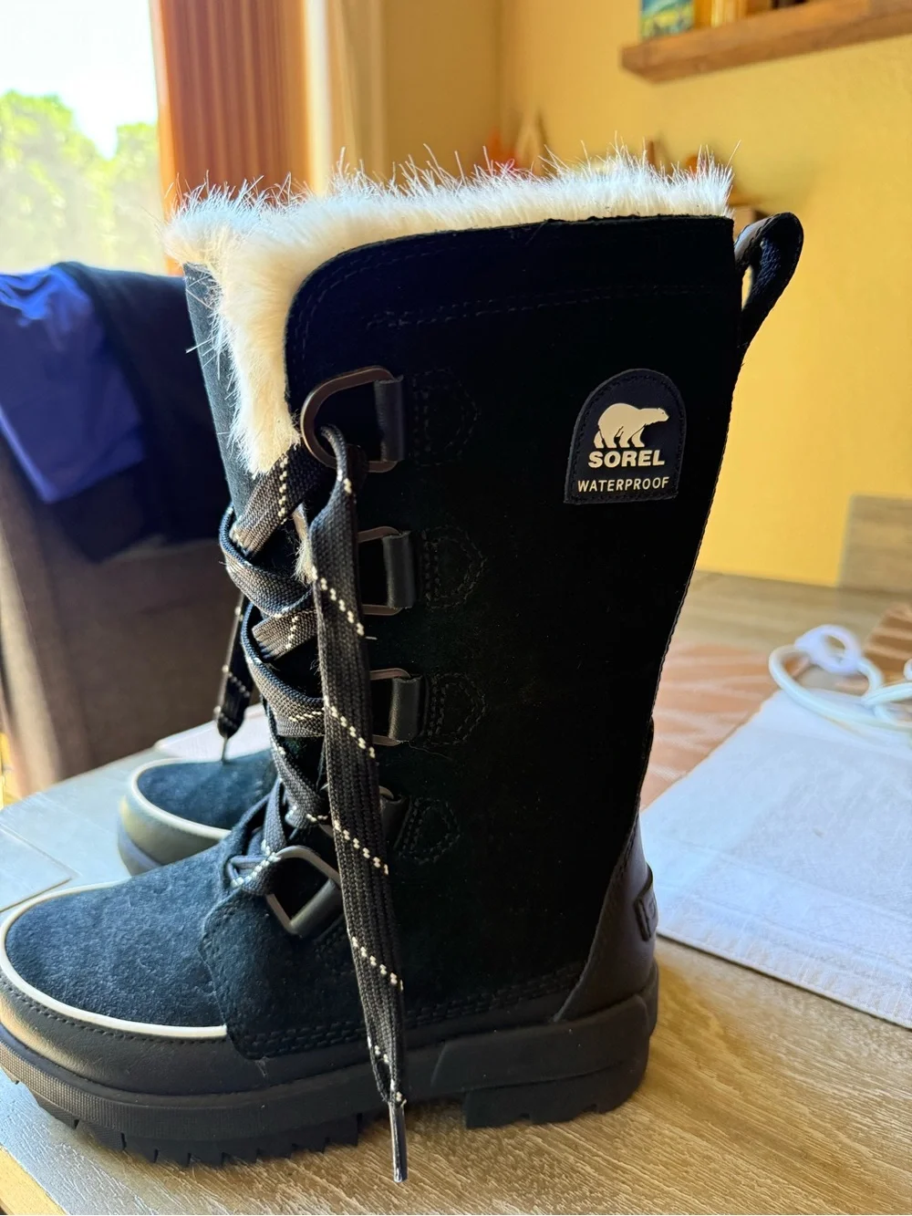 Sorel Tivoli IV Waterproof Winter Boots 5.5